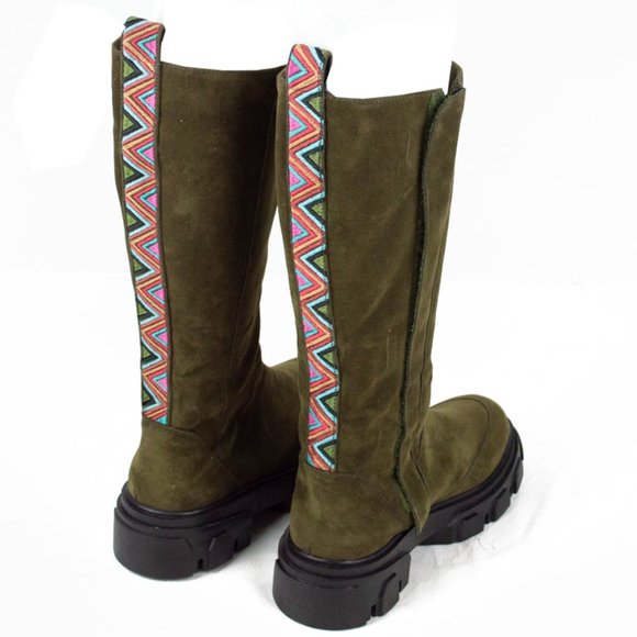 FARM Rio Knee High Lug Sole Boot - Picture 9 of 16